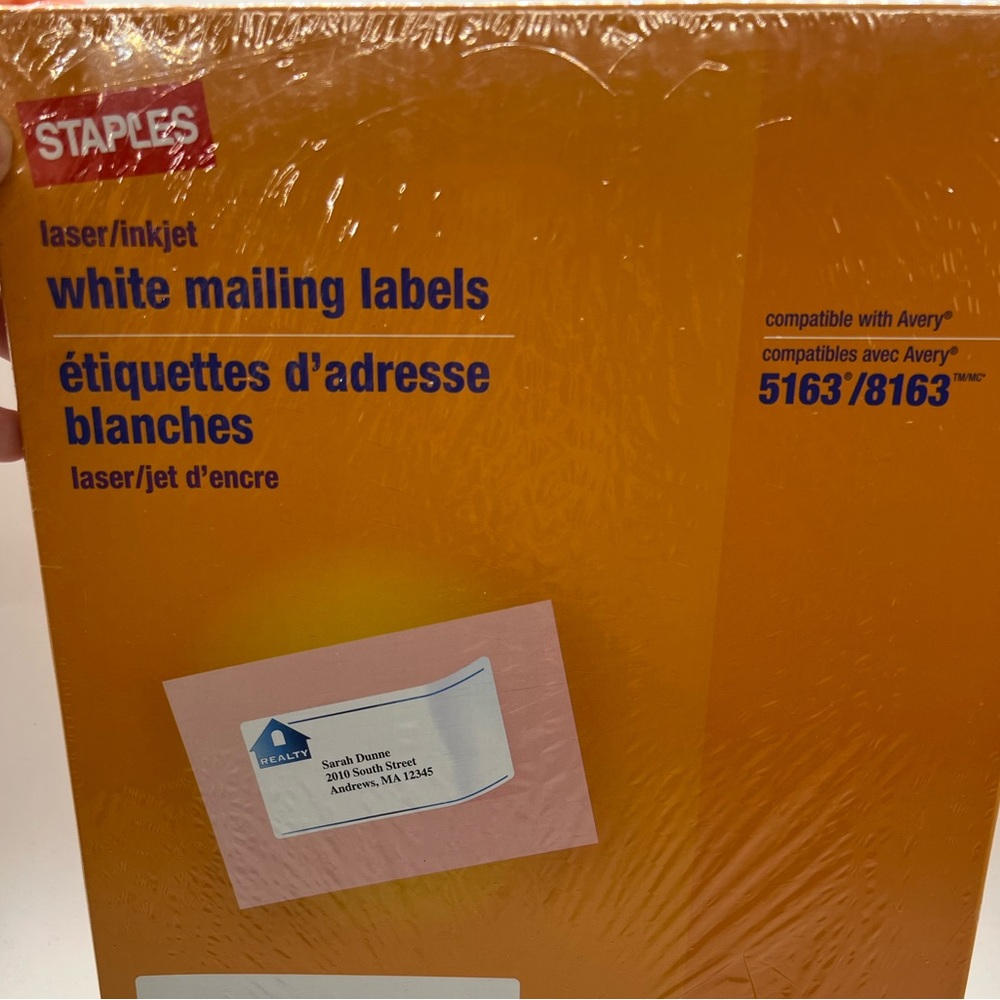 NWT Staples White Mailing Labels 2”x4” 100 sheets, 1000 labels works with Avery